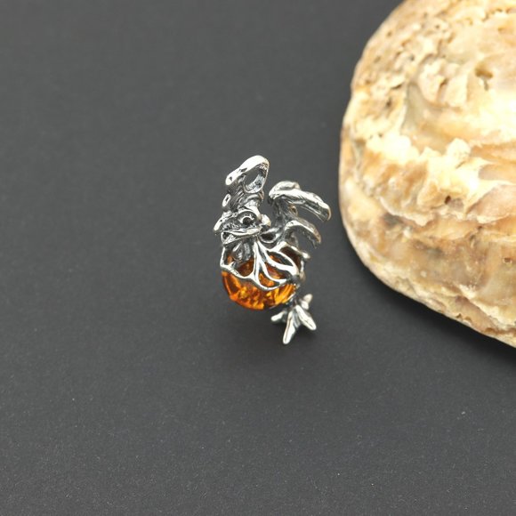Sterling silver pendant with natural Baltic amber, amber chicken pendant - Picture 3 of 15